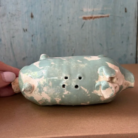Hand-Crafted Ceramic Piggy Salt Shaker in Green and White - Picture 6 of 8